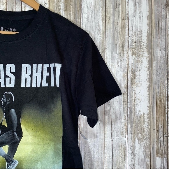 Thomas Rhett Black Tee - Picture 3 of 4